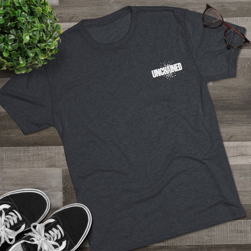 Inferno Hunter T-Shirt — "Vincit Qui Se Vincit" Gothic Chain Design