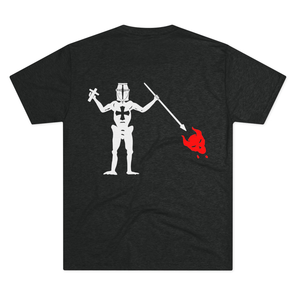 Inferno Hunter T-Shirt — "Vincit Qui Se Vincit" Gothic Chain Design